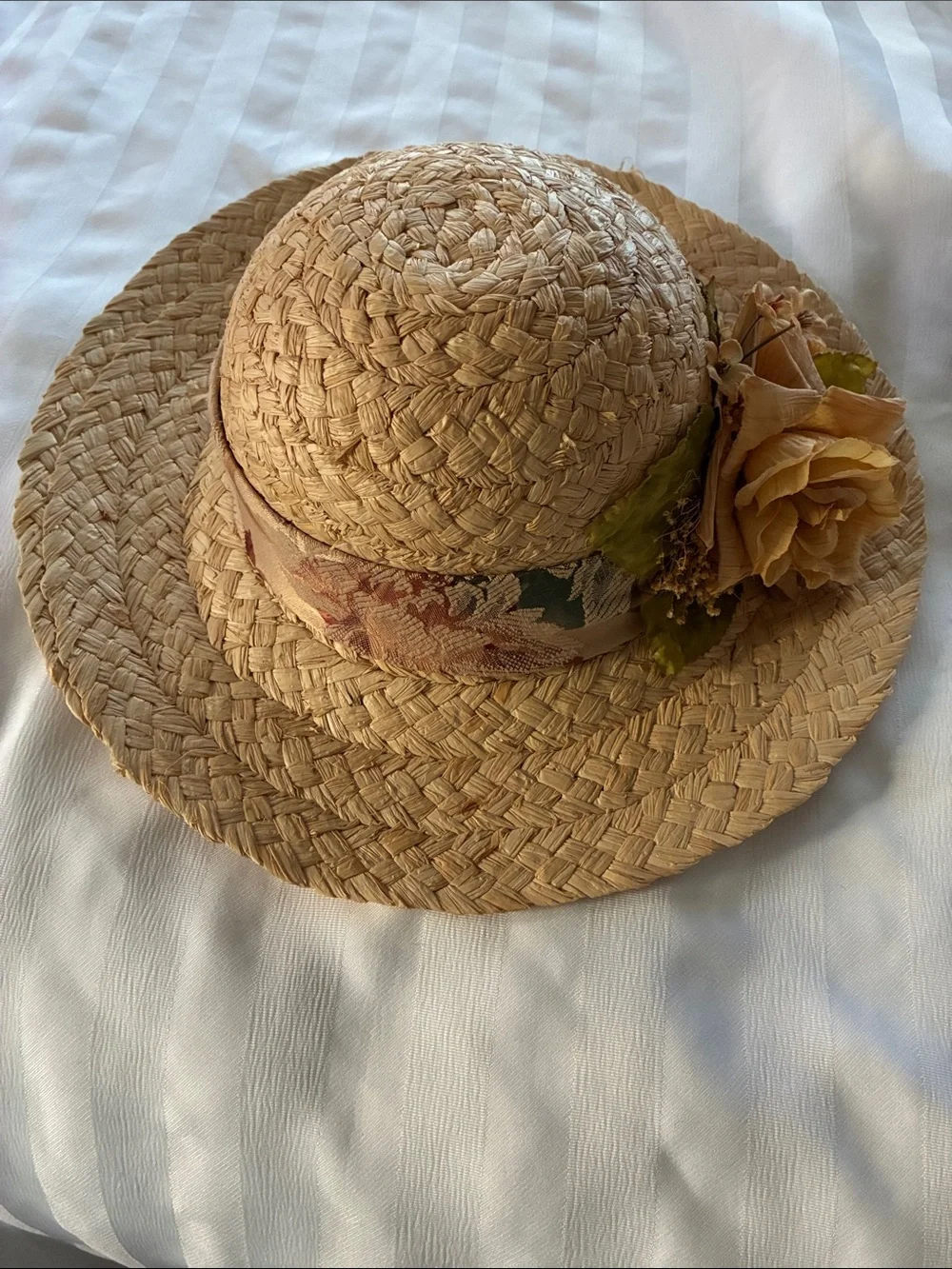 Cappelli Straworld Vintage Tan Woven Straw 3D Flower Floral Wide Brim Sunhat